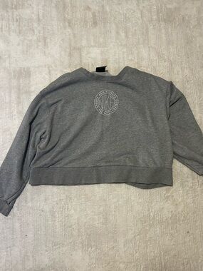 Nike Women's Cropped Gray Crewneck Sweatshirt